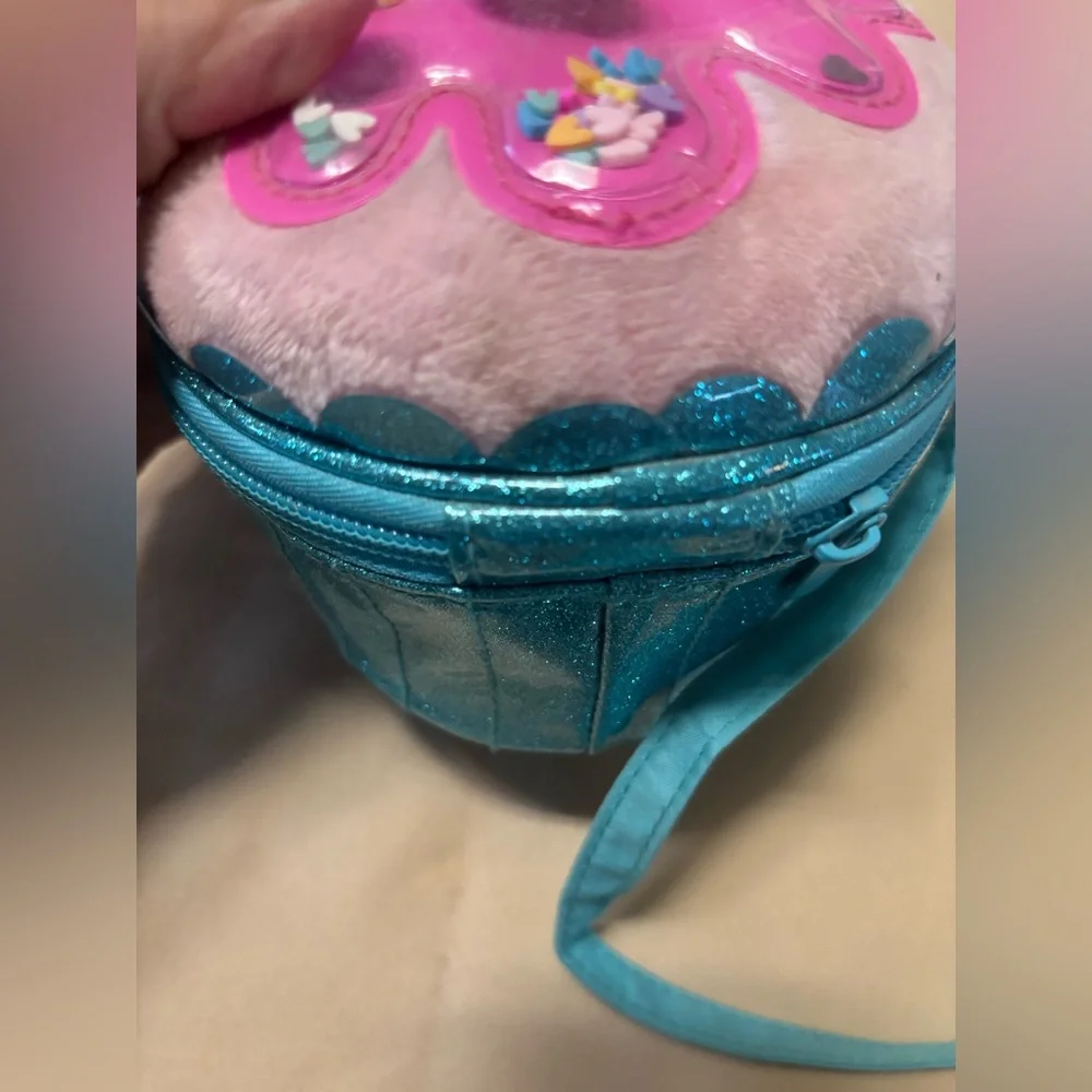 Cupcake Bag Purse Girls Blue Glitter Sprinkles Crossbody Claire’s - Picture 9 of 16